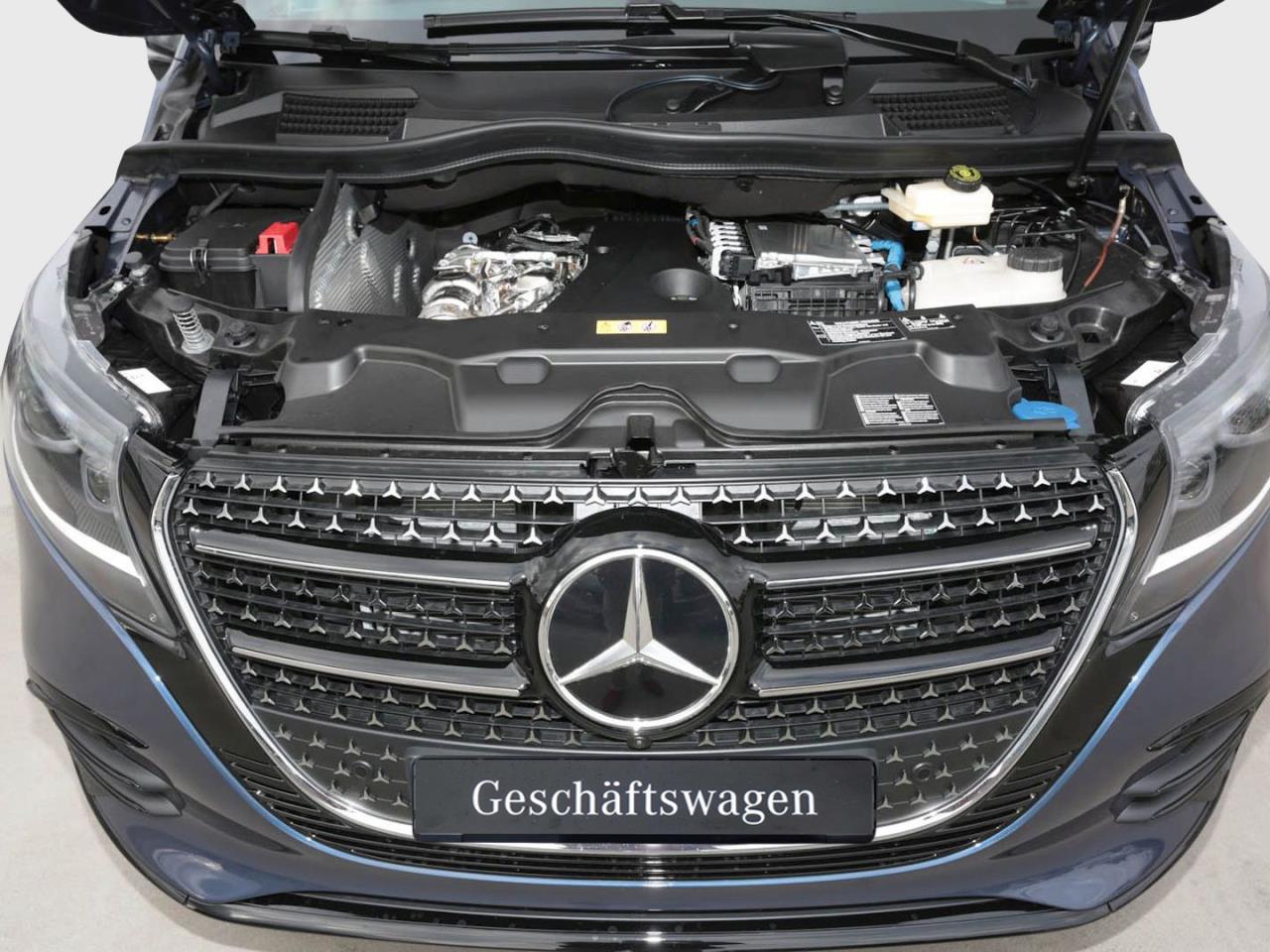 Mercedes-Benz V 300 d 4MATIC AVANTGARDE Lang AMG Night Panorama