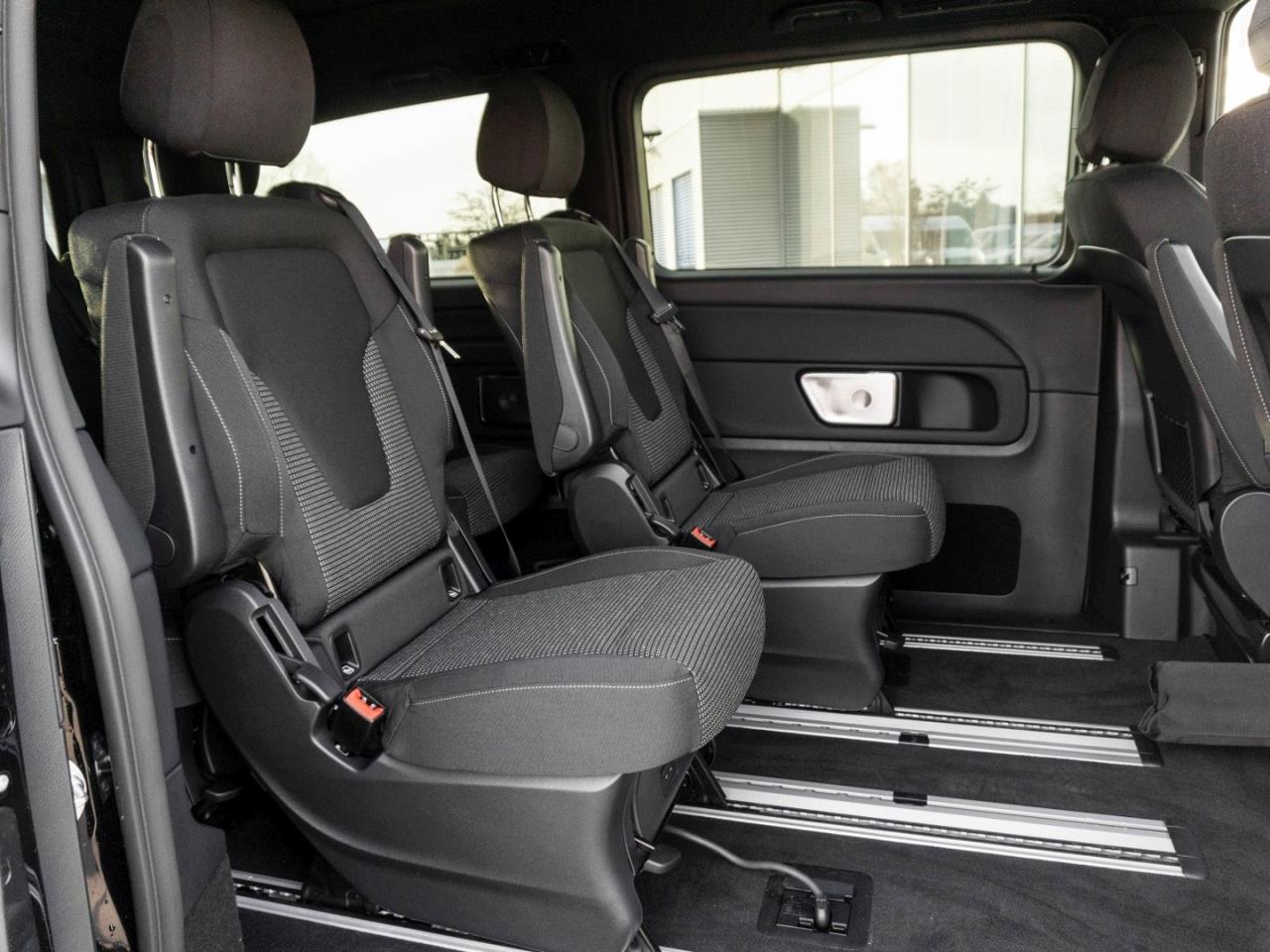 Mercedes-Benz V 300 d 4MATIC STYLE Lang Panorama Distronic AHK