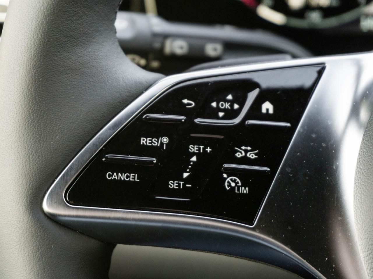 Mercedes-Benz V 300 d 4MATIC STYLE Lang Panorama Distronic AHK