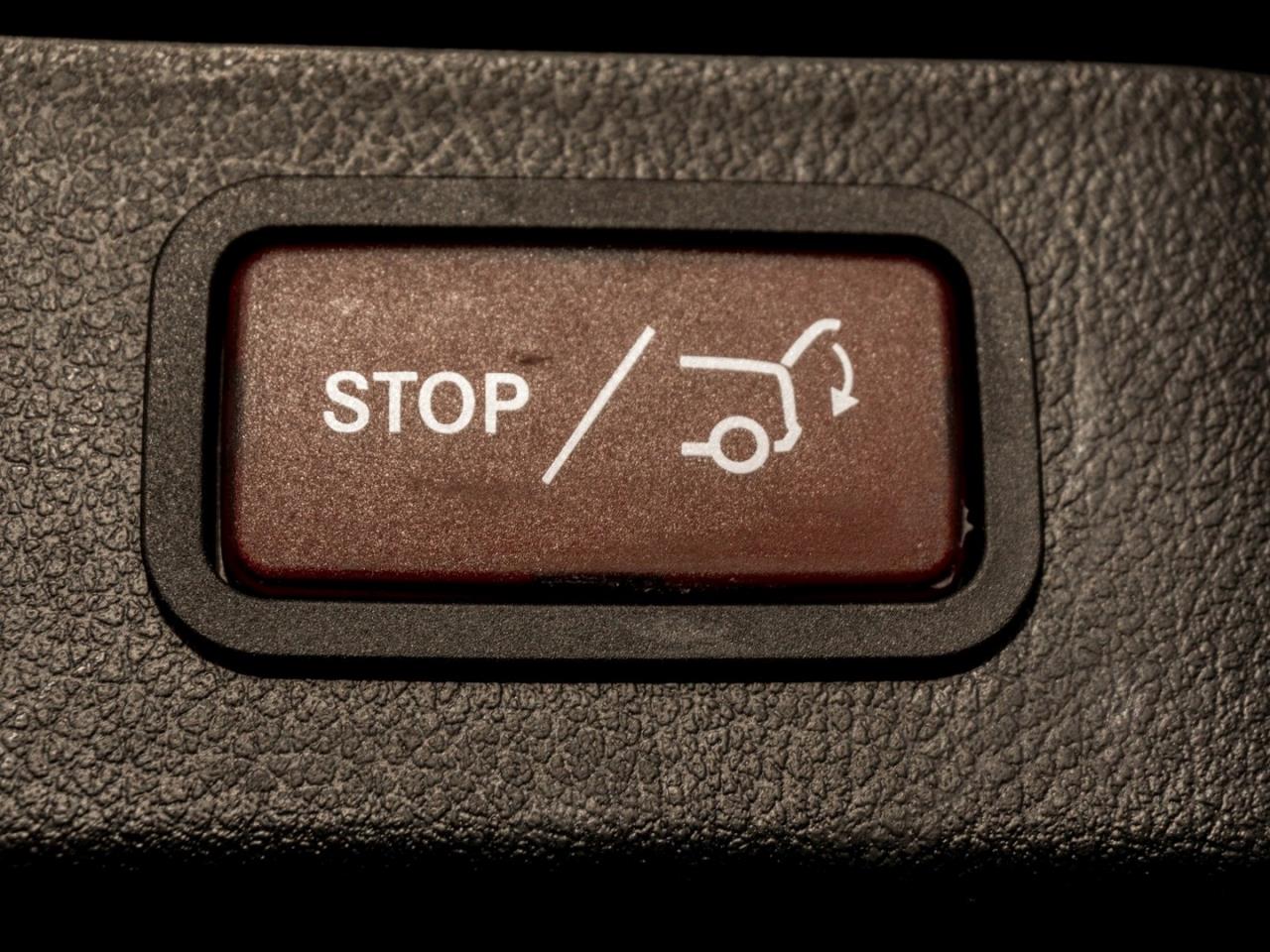 Mercedes-Benz V 300 d 4MATIC STYLE Lang Panorama Distronic AHK