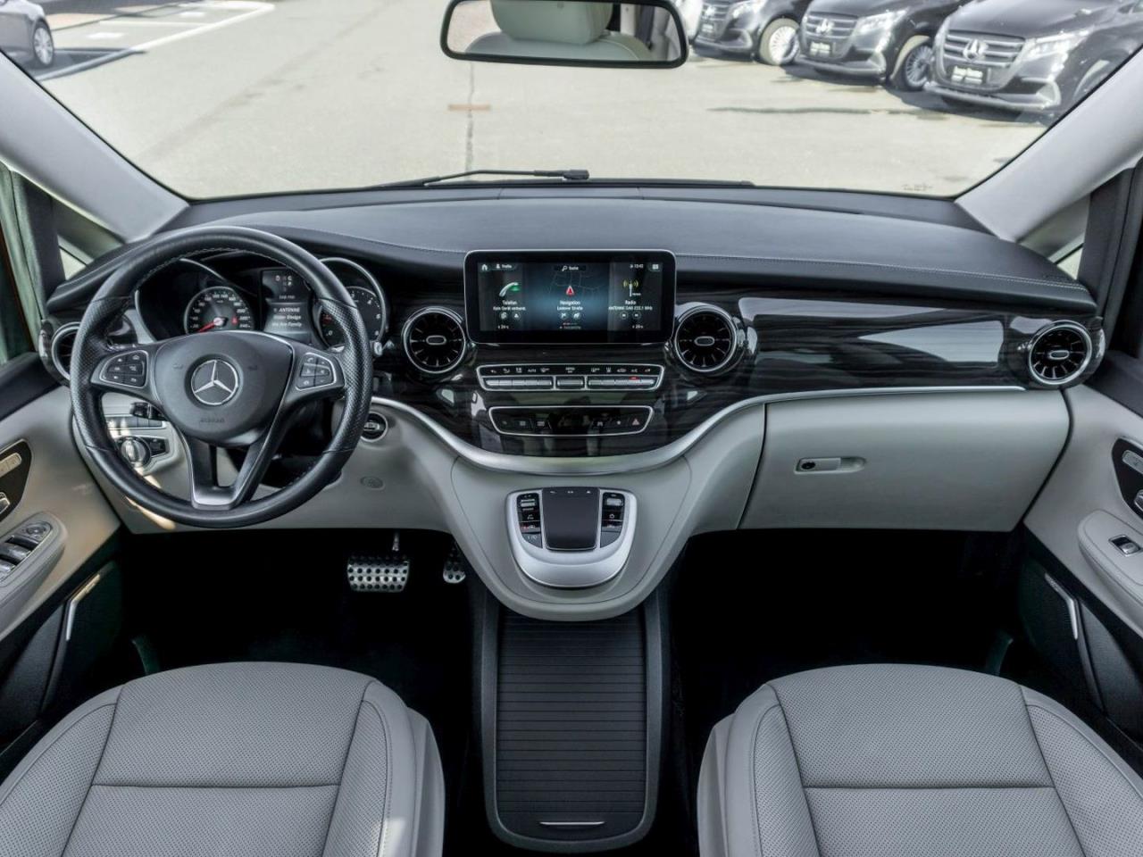 Mercedes-Benz V 300 d Avantgarde Edition Lang Distronic 360 AHK