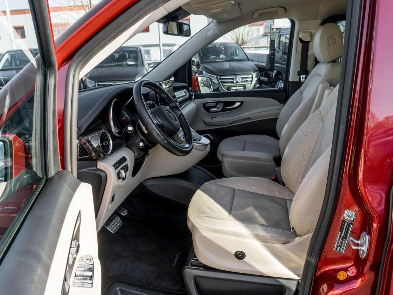 Mercedes-Benz V 300 d Avantgarde Edition Lang Distronic 360 AHK