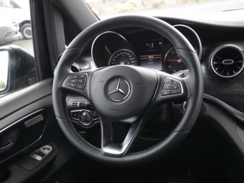 Mercedes-Benz V 300 d Avantgarde extralang Comand LED Kamera 