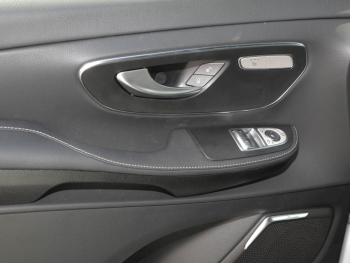 Mercedes-Benz V 300 d AVANTGARDE Extralang Navi Distronic AHK
