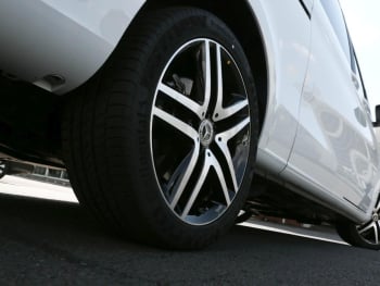 Mercedes-Benz V 300 d AVANTGARDE Extralang Navi Distronic AHK