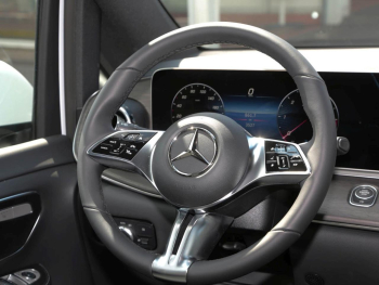 Mercedes-Benz V 300 d AVANTGARDE Extralang Navi Distronic AHK