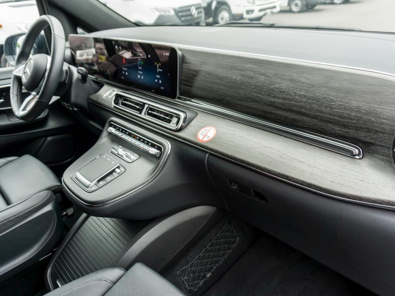 Mercedes-Benz V 300 d AVANTGARDE Extralang Navi Standhzg 360° Mercedes-Benz V 300 d AVANTGARDE Extralang Navi Standhzg 360°