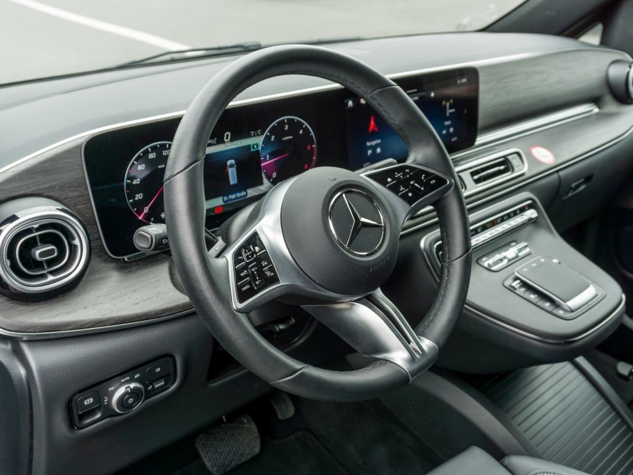 Mercedes-Benz V 300 d AVANTGARDE Extralang Navi Standhzg 360° Mercedes-Benz V 300 d AVANTGARDE Extralang Navi Standhzg 360°