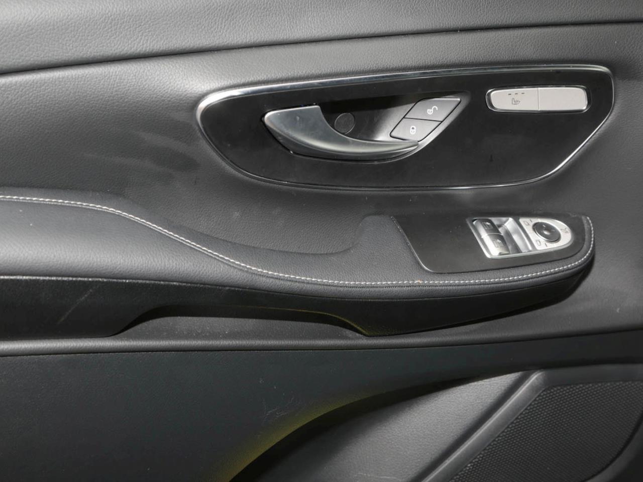 Mercedes-Benz V 300 d AVANTGARDE Extralang MBUX Navi Distronic