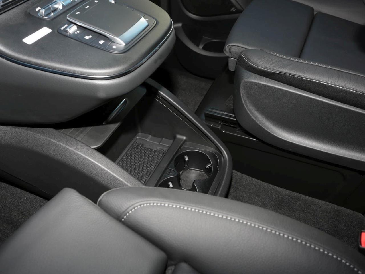 Mercedes-Benz V 300 d AVANTGARDE Lang MBUX Distronic Burmester