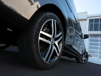 Mercedes-Benz V 300 d AVANTGARDE Lang MBUX Distronic Burmester