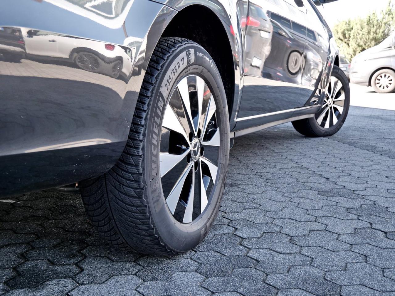 Mercedes-Benz V 300 d AVANTGARDE Lang Distronic 360° AHK