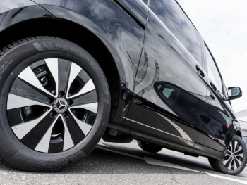 Mercedes-Benz V 300 d AVANTGARDE Lang Navi Standhzg 360° AHK