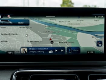 Mercedes-Benz V 300 d AVANTGARDE Lang Distronic Burmester AHK