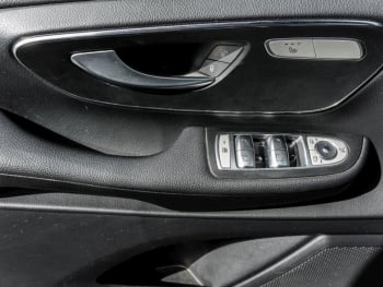 Mercedes-Benz V 300 d Edition lang MBUX Navi AHK Kamera Easy-P