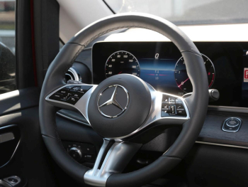 Mercedes-Benz V 300 d lang 4x2 AMG Night MBUX Navi Distronic