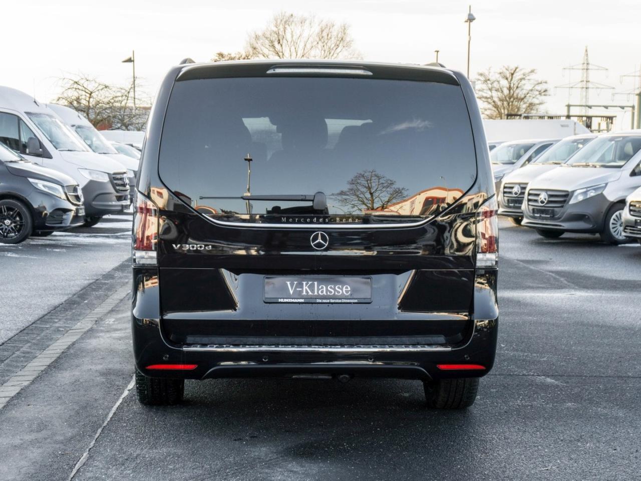 Mercedes-Benz V 300 d STYLE Extralang Night Distronic 360° AHK