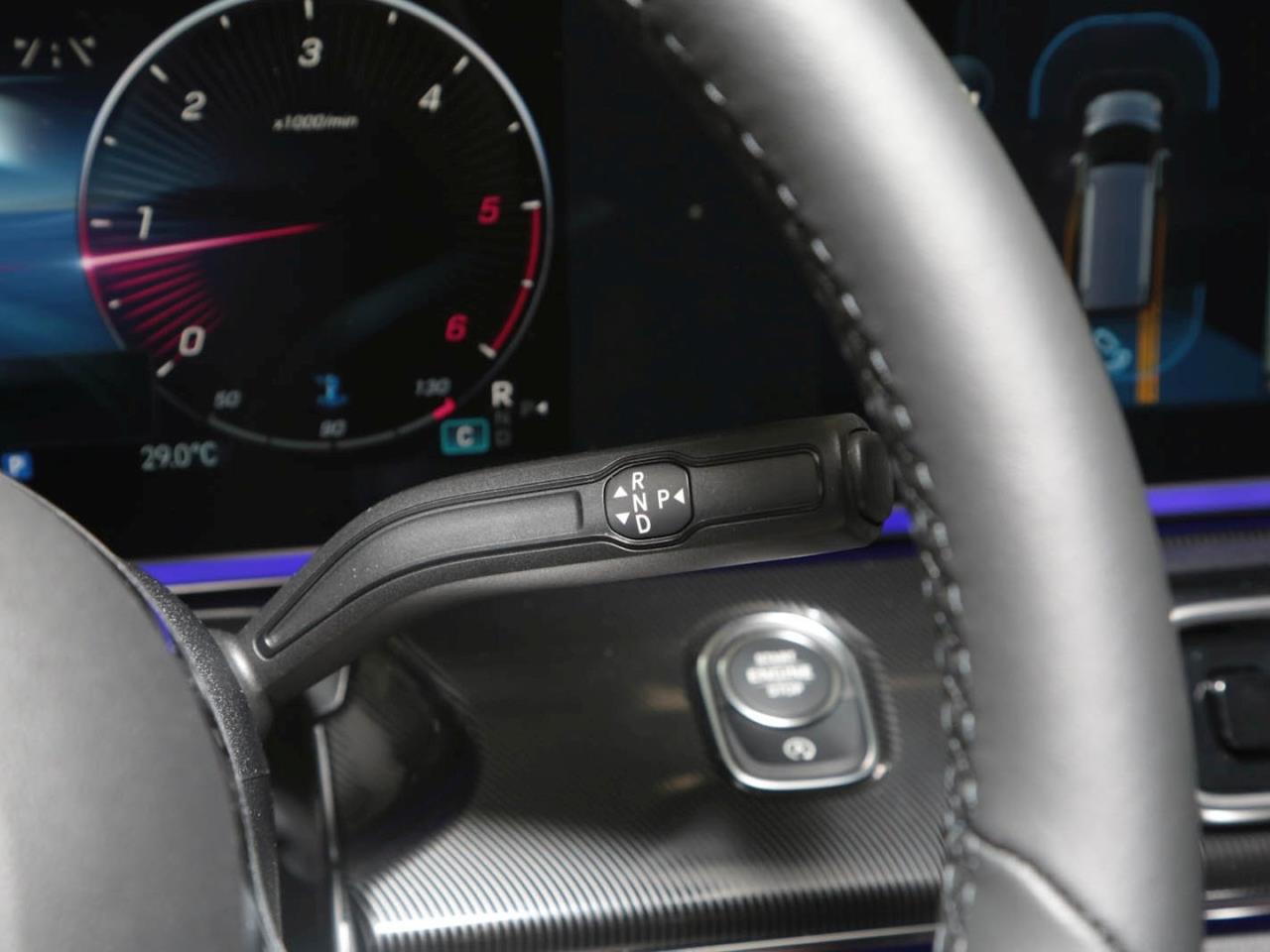 Mercedes-Benz V 300 d STYLE Lang AMG Distronic Standheizung