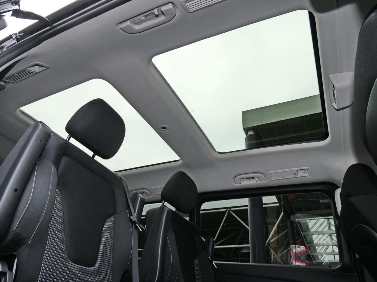 Mercedes-Benz V 300 d STYLE Lang Standhzg Distronic 360° AHK