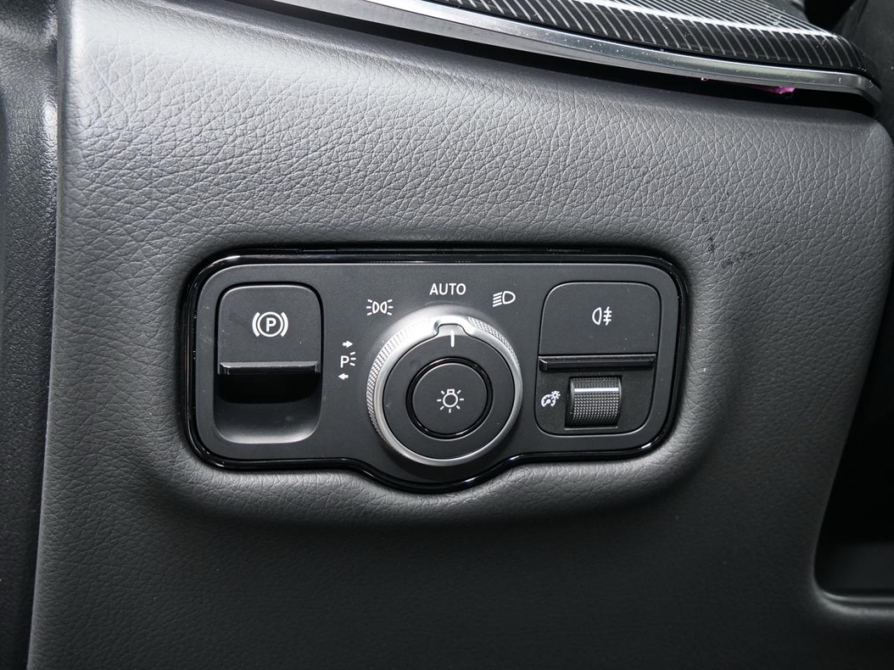 Mercedes-Benz V 300 d STYLE Lang Standhzg Distronic 360° AHK