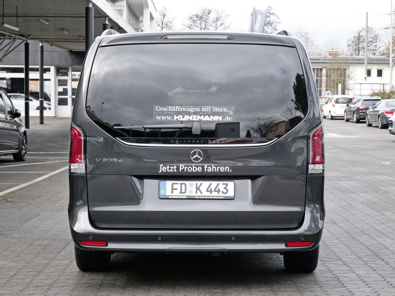 Mercedes-Benz V 300 d STYLE Lang Standhzg Distronic 360° AHK