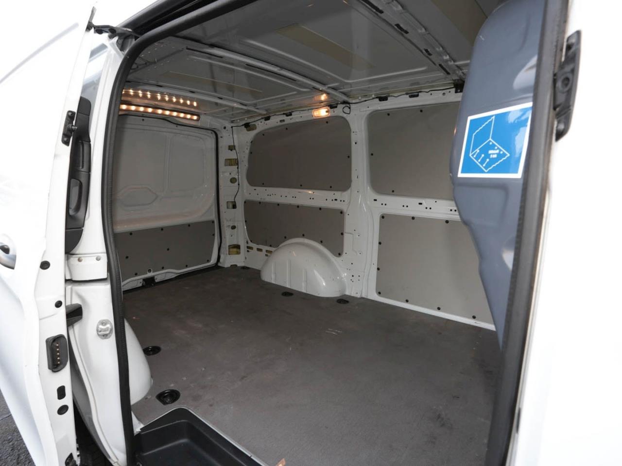 Mercedes-Benz Vito 114 CDI Kasten Lang Kamera Klimaanlage AHK