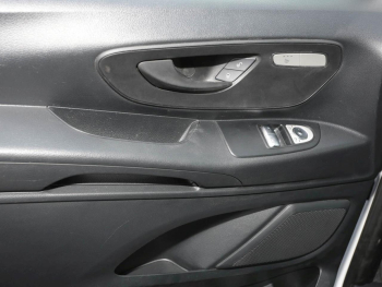 Mercedes-Benz Vito 114 CDI Kasten Lang Kamera Klimaanlage AHK