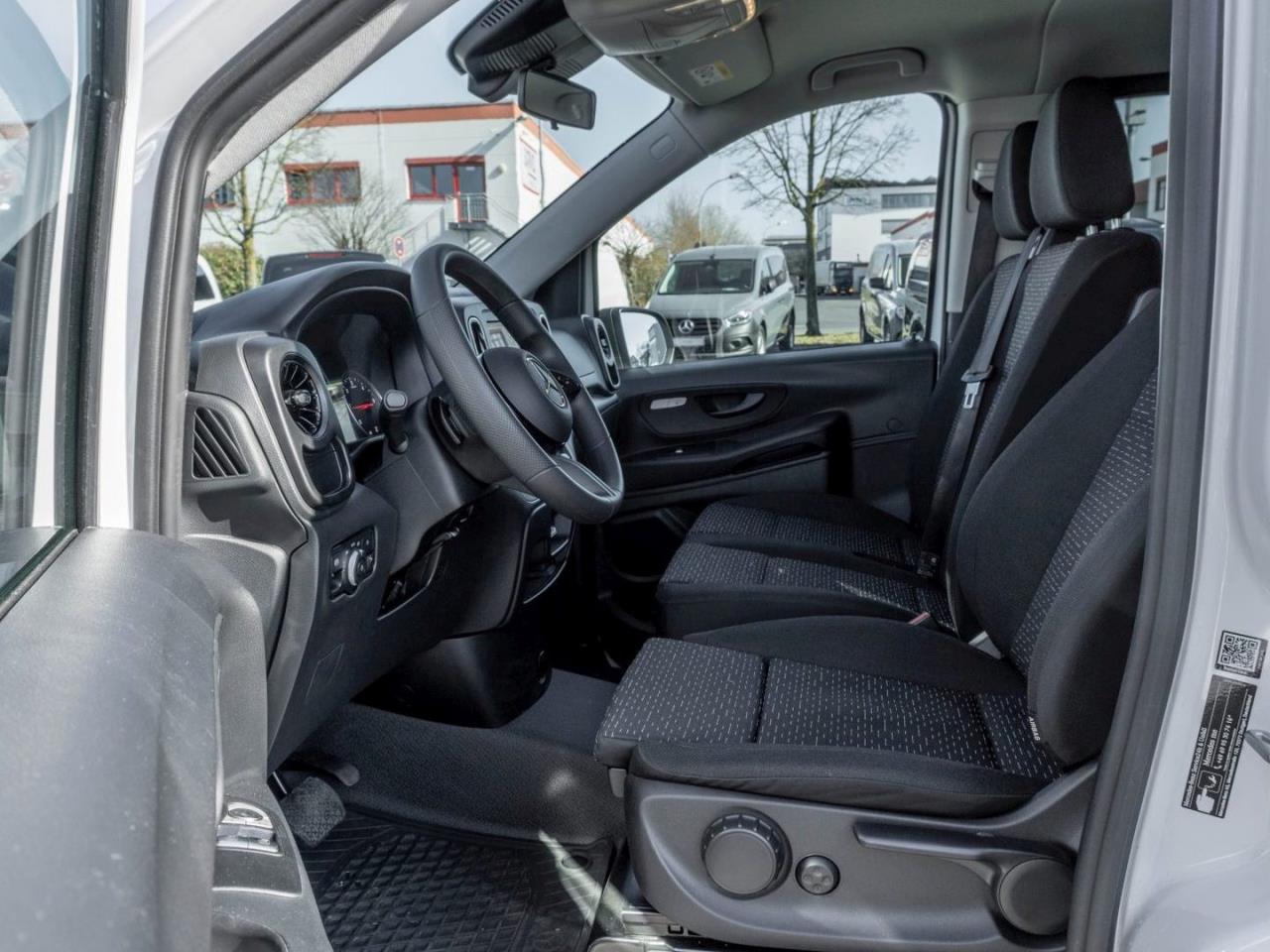 Mercedes-Benz Vito 114 CDI Tourer PRO Lang Navi Kamera