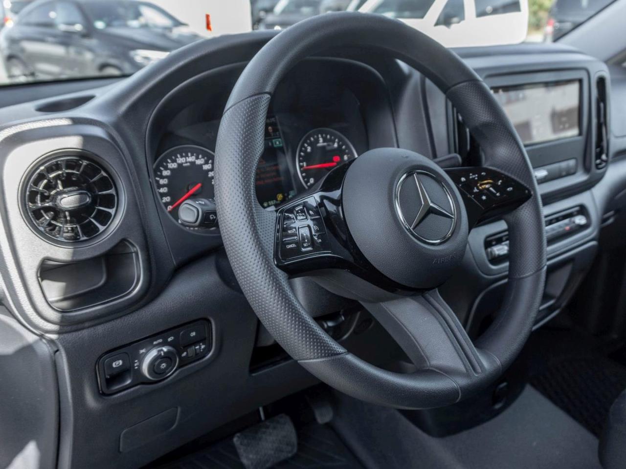 Mercedes-Benz Vito 114 CDI Tourer PRO Lang Navi Kamera