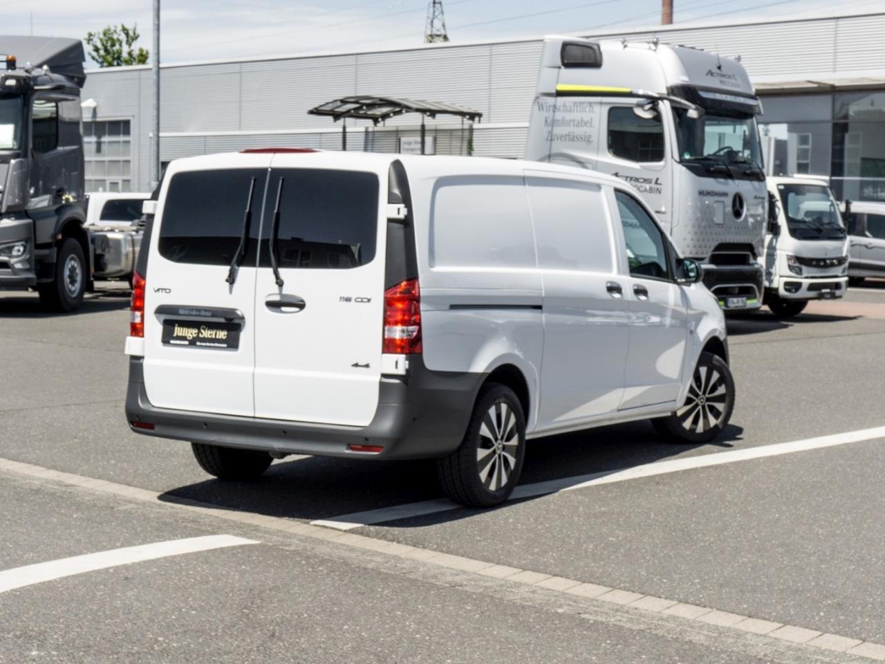 Mercedes-Benz Vito 116 CDI 4M Kasten Lang Mod.2024 NP 76.955 € Mercedes-Benz Vito 116 CDI 4M Kasten Lang Mod.2024 NP 76.955 €