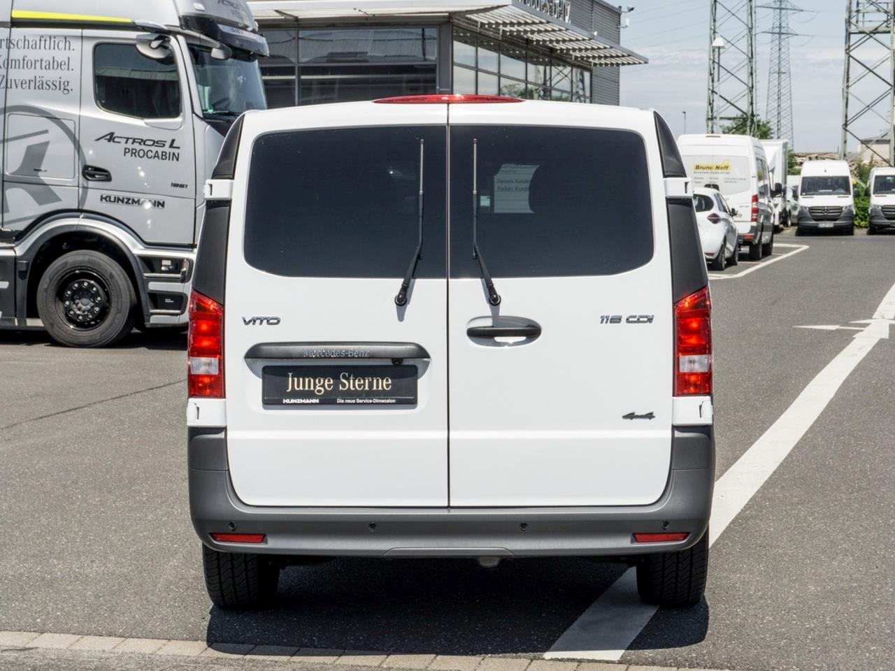 Mercedes-Benz Vito 116 CDI 4M Kasten Lang Mod.2024 NP 76.955 € Mercedes-Benz Vito 116 CDI 4M Kasten Lang Mod.2024 NP 76.955 €