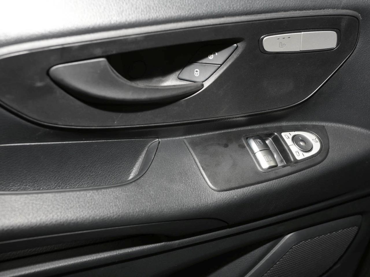 Mercedes-Benz Vito 116 CDI Kühlkasten Lang Kerstner AHK SHZ