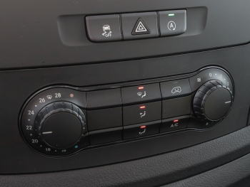 Mercedes-Benz Vito 116 CDI Mixto lang Navi AHK Klima Kamera 