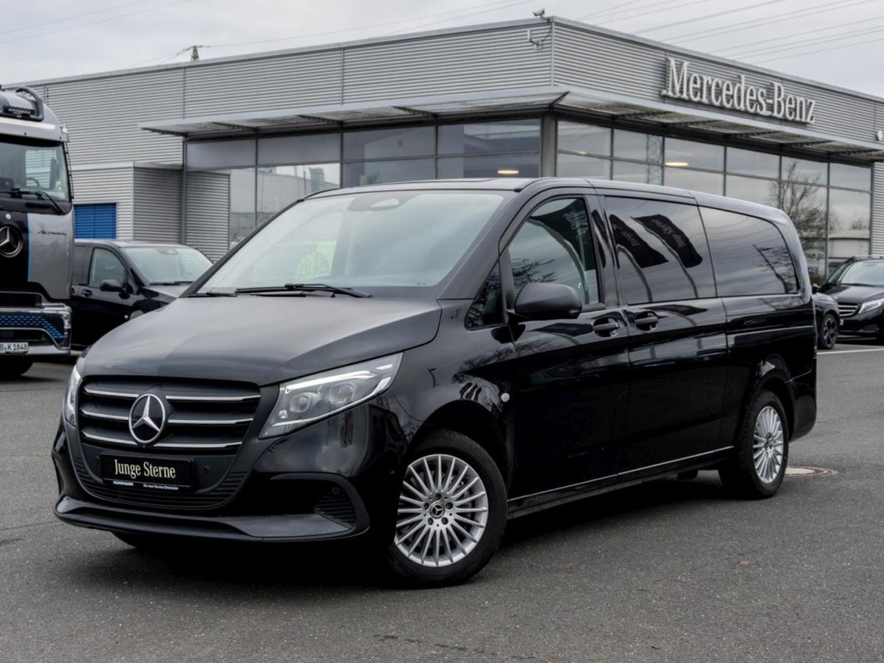 Mercedes-Benz Vito Vito 119 CDI 4x4 Tourer SELECT Extralang Van / Kleinbus obsidianschwarz