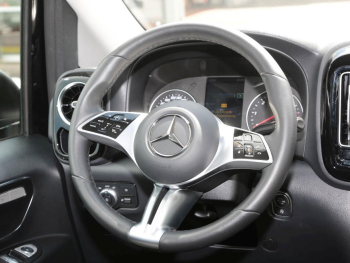Mercedes-Benz Vito 119 CDI Tourer PRO Lang Navi Distronic