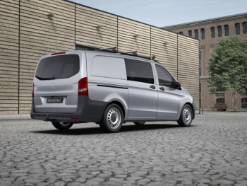 Mercedes-Benz Vito 124 CDI 4M 4M Mixto Lang Audio30 AHK Park-P