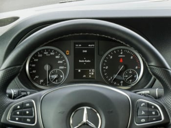 Mercedes-Benz Vito 124 CDI 4M Tourer PRO Lang Navi Kamera AHK