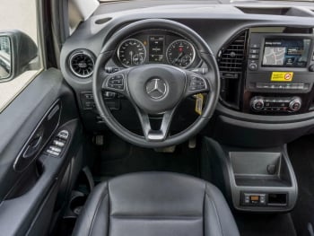 Mercedes-Benz Vito 124 CDI 4M Tourer PRO Lang Navi Kamera AHK
