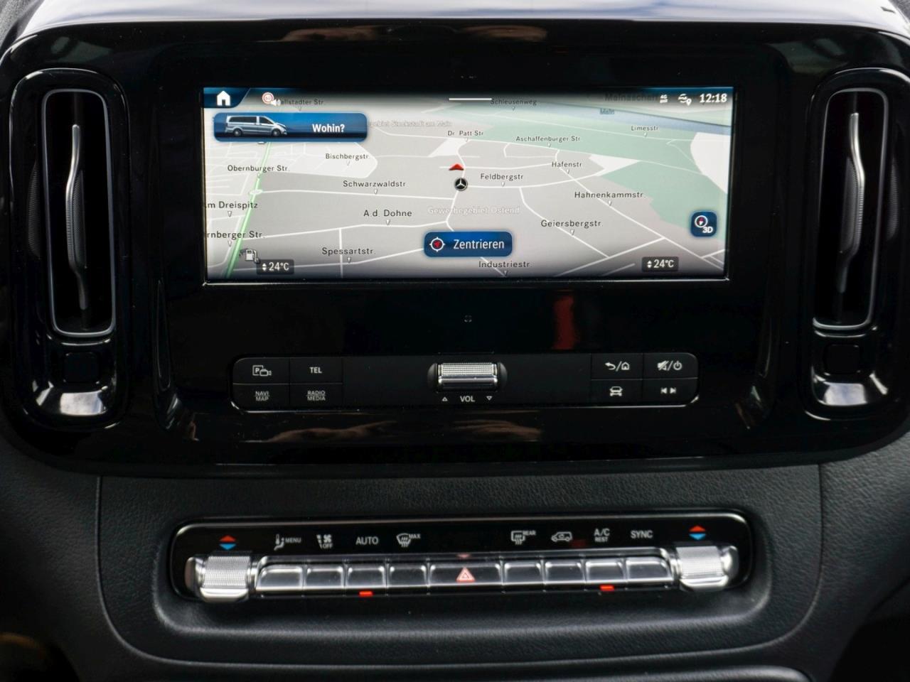 Mercedes-Benz Vito 124 CDI 4x4 Tourer PRO Lang Distronic AHK