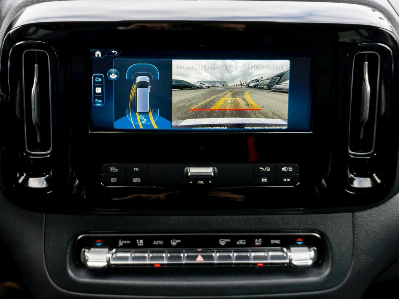 Mercedes-Benz Vito 124 CDI 4x4 Tourer PRO Lang Distronic AHK