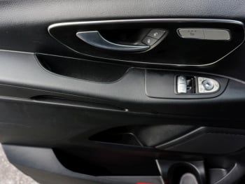 Mercedes-Benz Vito 124 CDI 4x4 Tourer PRO Lang Distronic AHK