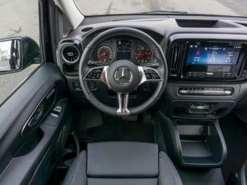 Mercedes-Benz Vito 124 CDI 4x4 Tourer PRO Lang Distronic AHK