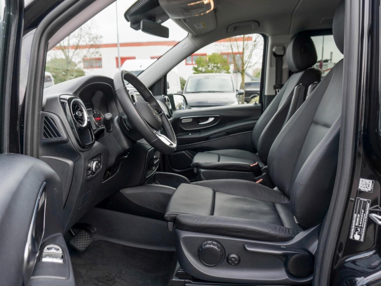 Mercedes-Benz Vito 124 CDI 4x4 Tourer PRO Lang Distronic AHK