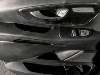 Mercedes-Benz Vito 124 CDI 4x4 Tourer PRO Lang Distronic AHK