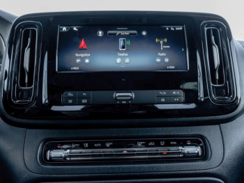 Mercedes-Benz Vito 124 CDI 4x4 Tourer PRO Lang Distronic AHK