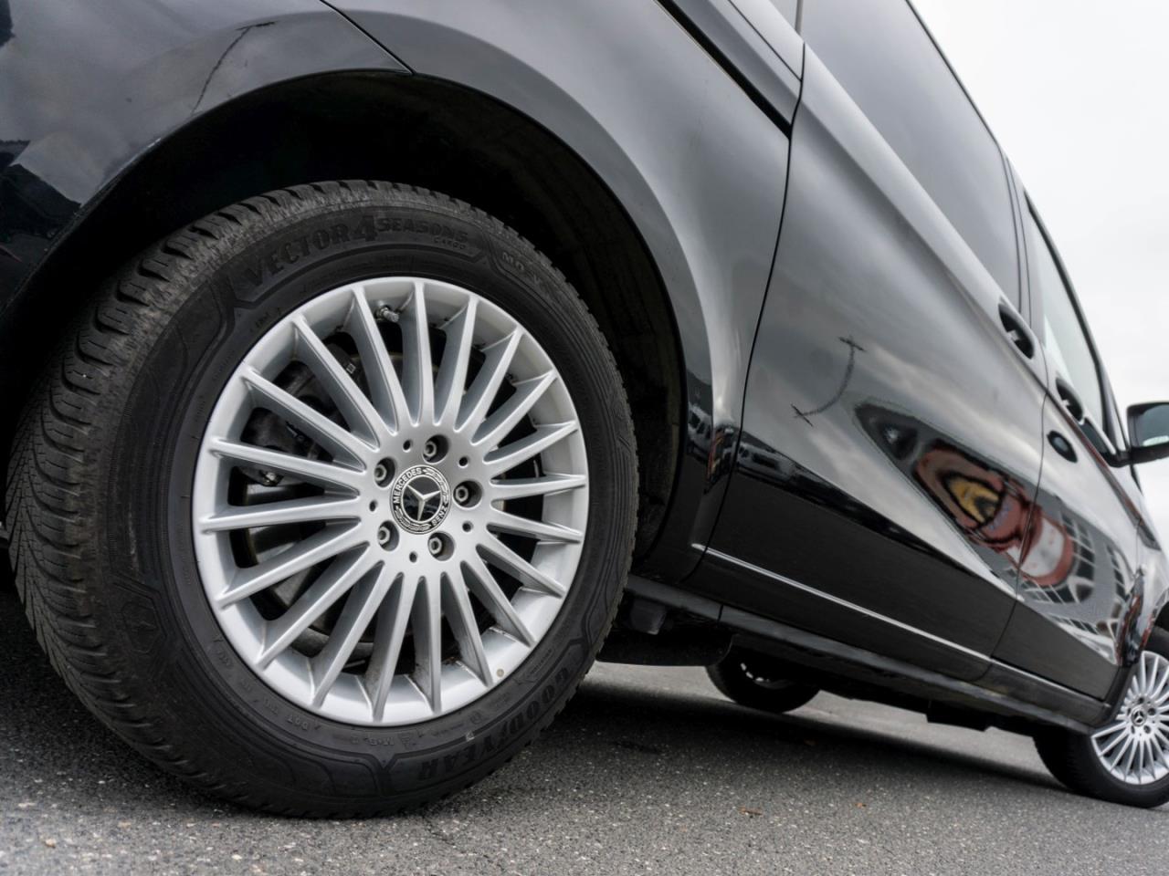 Mercedes-Benz Vito 124 CDI 4x4 Tourer PRO Lang Navi Klima AHK