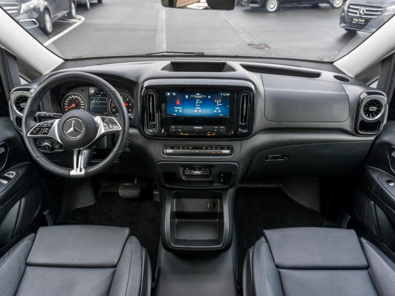 Mercedes-Benz Vito 124 CDI 4x4 Tourer PRO Lang Klima Navi AHK
