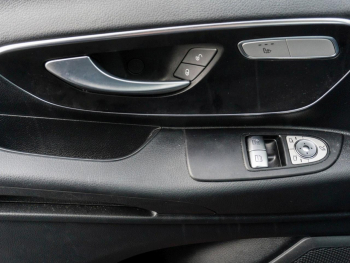 Mercedes-Benz Vito 124 CDI 4x4 Tourer PRO Lang Klima Navi AHK