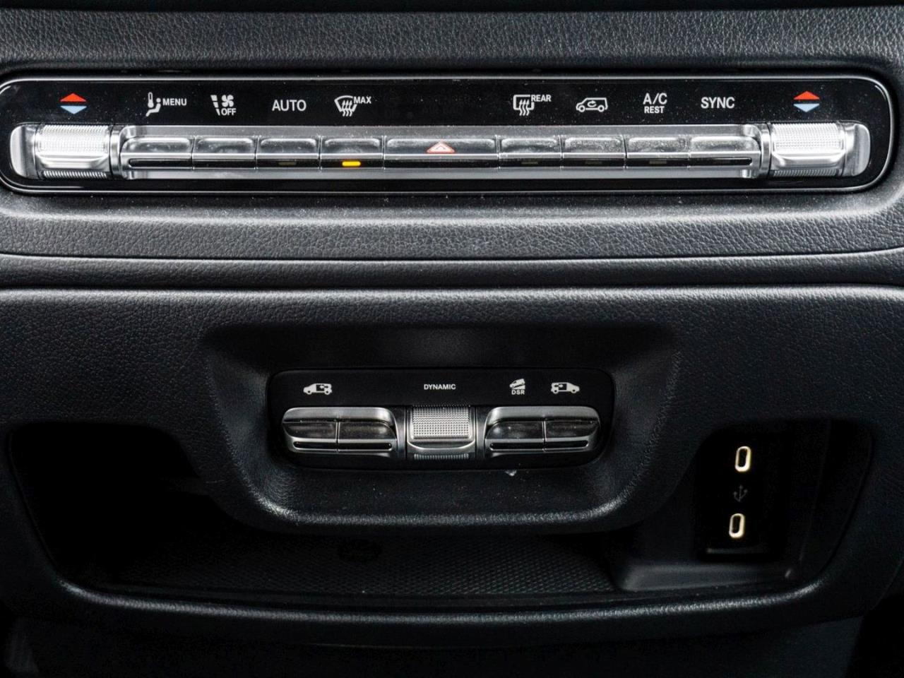 Mercedes-Benz Vito 124 CDI 4x4 Tourer PRO Lang Distronic AHK