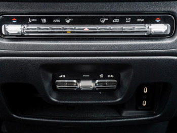 Mercedes-Benz Vito 124 CDI 4x4 Tourer PRO Lang Distronic AHK